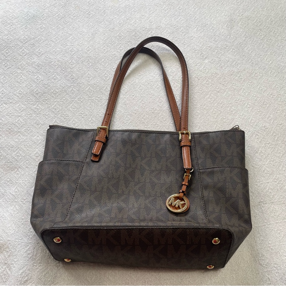 Michael Kors Brown MK Monogram Tote Bag~ Sophisticated Casual - Picture 7 of 15